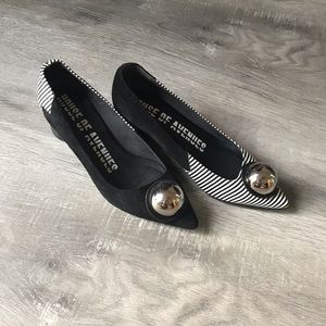 House of Avenues Pumps